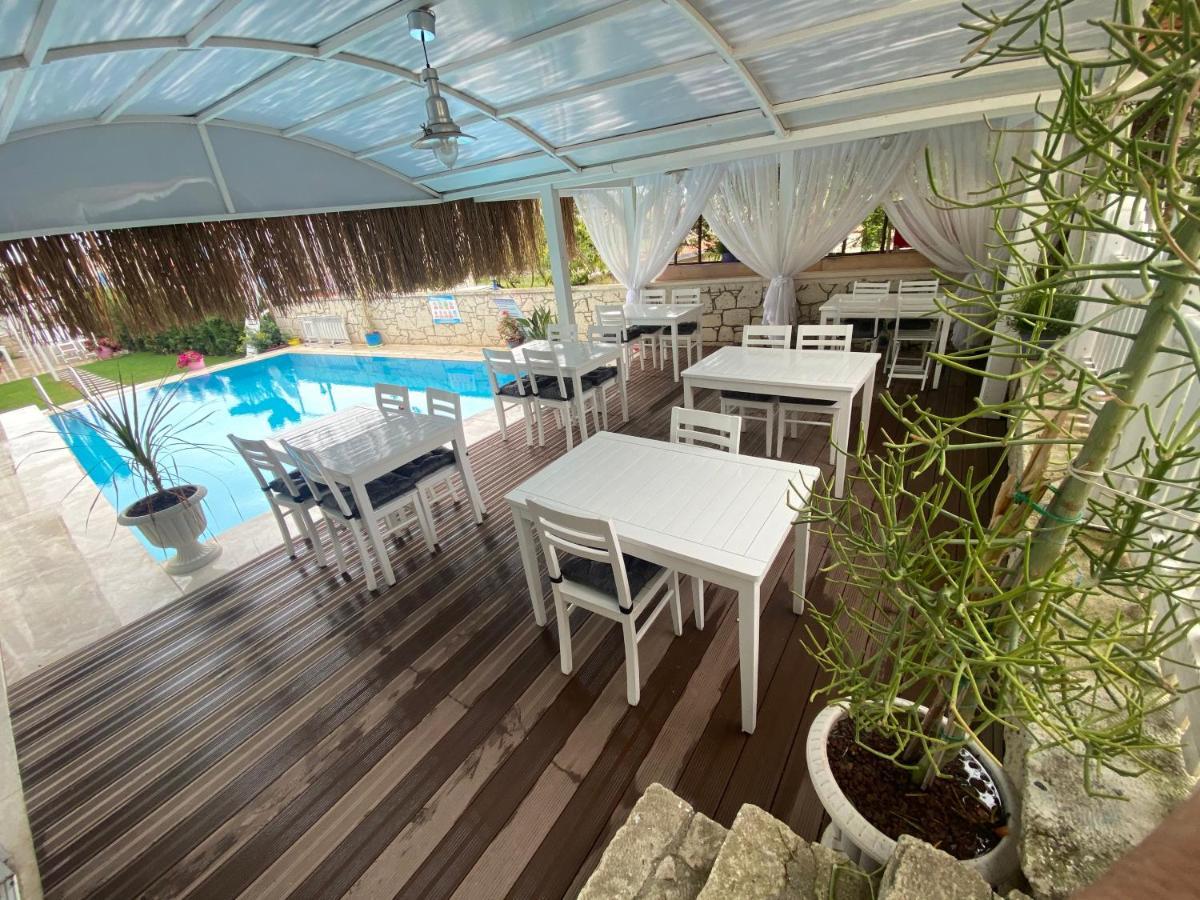 Alacati Eldoris Butik Hotel Exterior photo