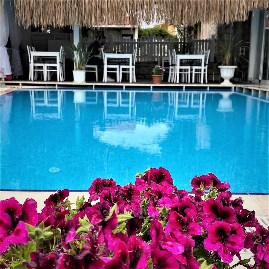 Alacati Eldoris Butik Hotel Exterior photo
