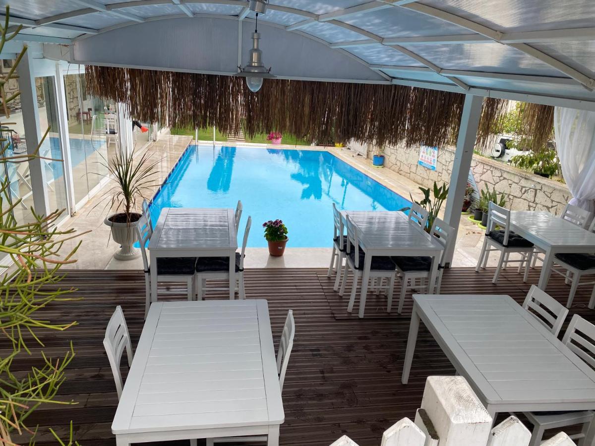 Alacati Eldoris Butik Hotel Exterior photo